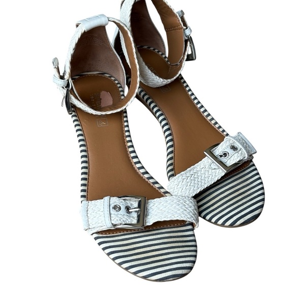 Sperry Top Sider Lynnbrook Low Wedge Sandals Size 9 Blue White Stripe Low Wedge - Picture 11 of 13